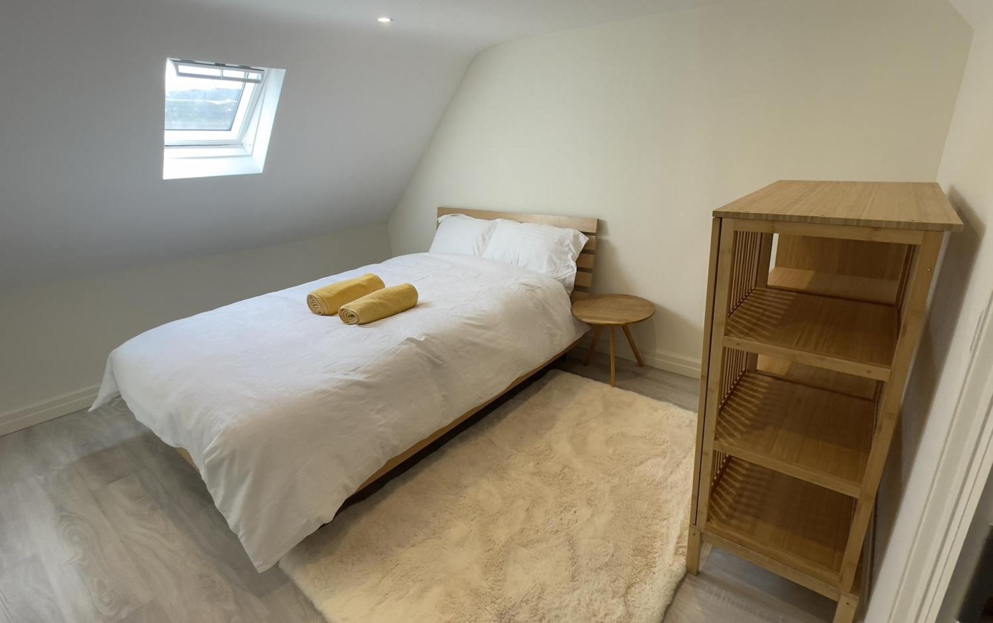 Spire Entire Attic Apartment No Kitchen Dublin Eksteriør billede